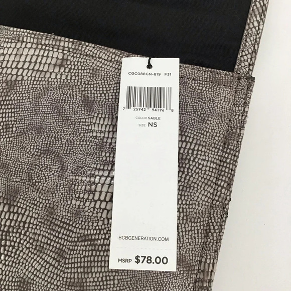 BCBG Generation Faux Reptile Print Evening Bag Clutch Gray/Taupe NWT - Picture 7 of 13
